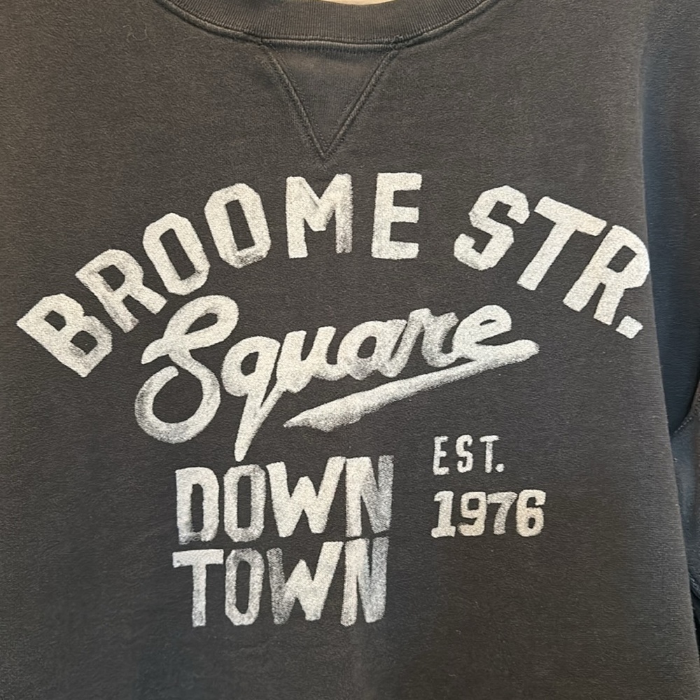 H&M sweatshirt - Picture 2 of 6